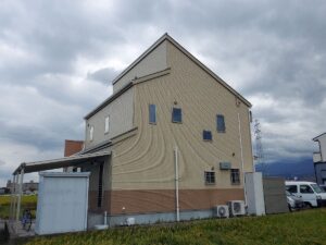 愛媛県西条市 M 様邸 屋根塗装・外壁塗装工事 施行事例
