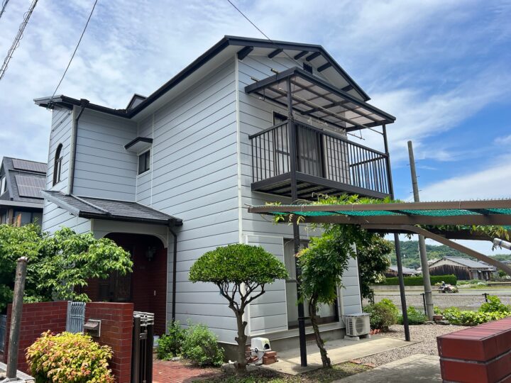 愛媛県新居浜市T様邸　外壁・屋根塗装工事 施工事例